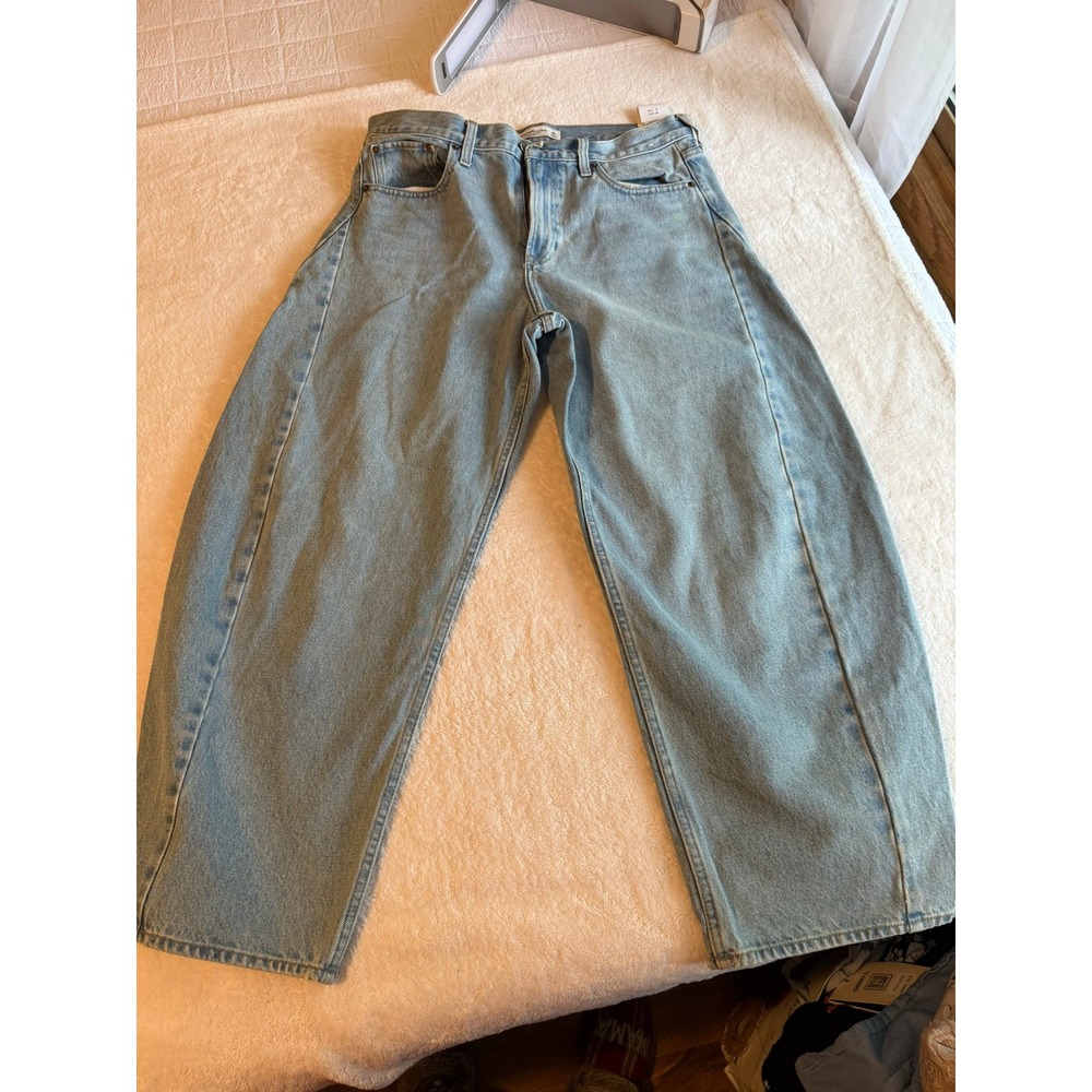 Abercrombie & Fitch Loose High Rise Light Wash Denim Jeans 155D1754 Womens 30